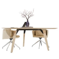 BRALCO RAIL Besprechungstisch | Dreieckig, 1794 X 1716 Mm (6 Personen), Echtholz, Eiche Natur -Möbel Pro Verkauf BRALCO RAIL Italienischer Designer Besprechungstisch Dreieckig BxTxH 179 4 x 171 6 x 75 cm 6 Personen Echtholzfurnier Tischplatte Eiche Massivholz Gestell Optional mit inte 3 5