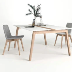 TWIST&SIT Besucher- Und Konferenzstuhl | Massivholz-Gestell, Wollbezug VELITO