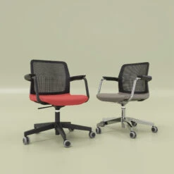 WIND Drehstuhl Rollbar | Höhenverstellbar, Netzrücken, Polyesterbezug LUCIA